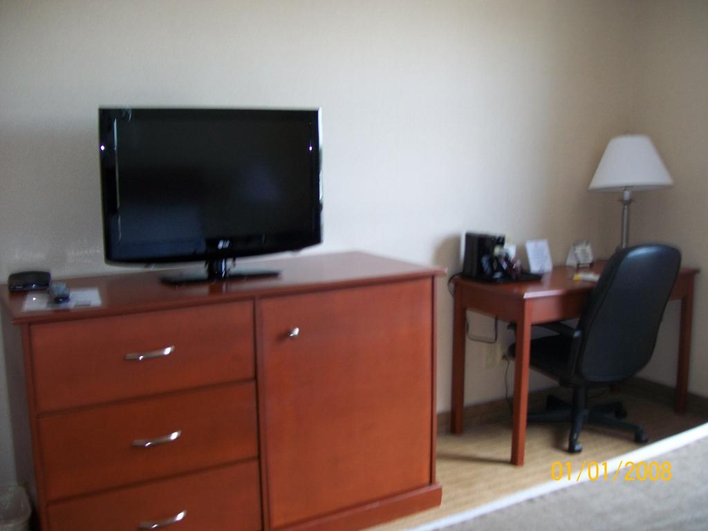 Days Inn By Wyndham Moose Jaw Exterior foto